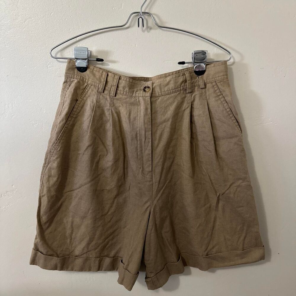 Rafaella Women's Tan and Cream Shorts
